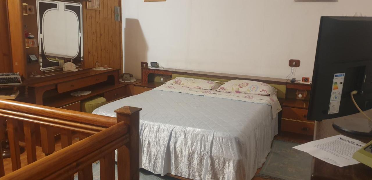 Casa Vacanze Mingos Lodio Di La Carpineta Exterior foto